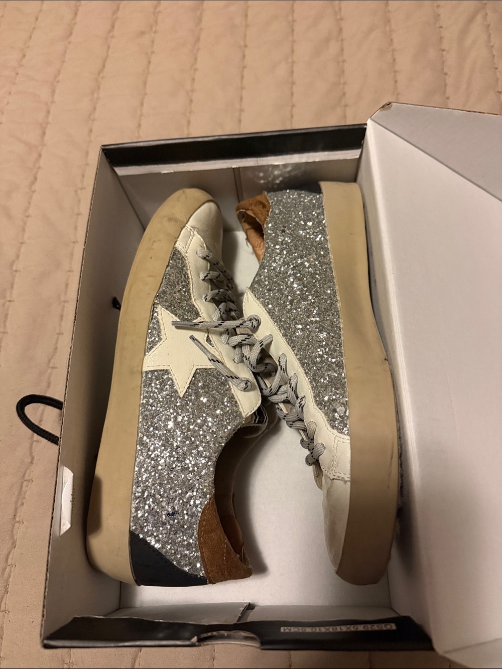 ShuShop Silver Glitter Star Low-Top Sneakers